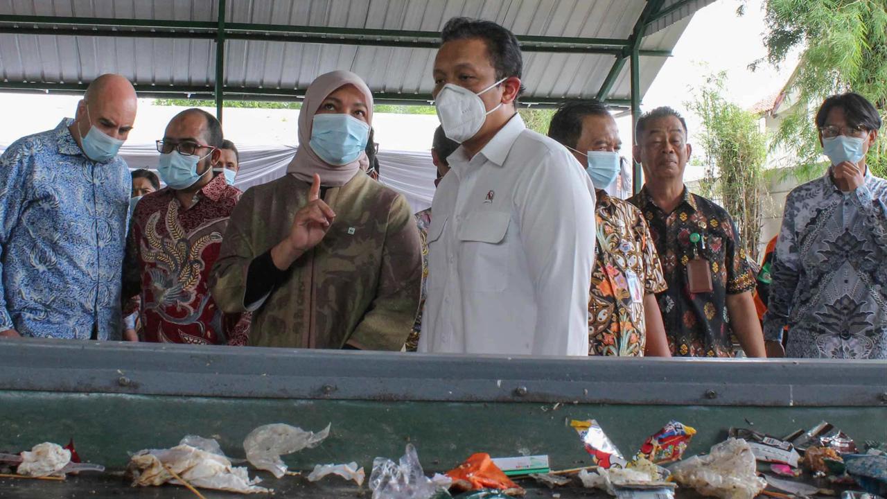FOTO: TPS3R Sinergi Bersih Lenteng Agung, Fasilitas Baru Pengolah Sampah 30 Ton Sehari