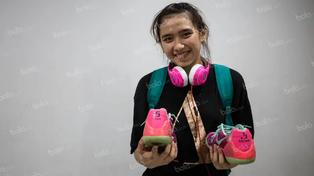Yolla Yuliana
