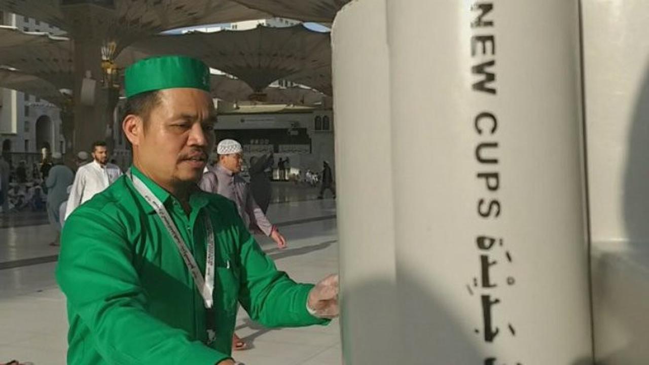 Pekerja WNI di Masjid Nabawi