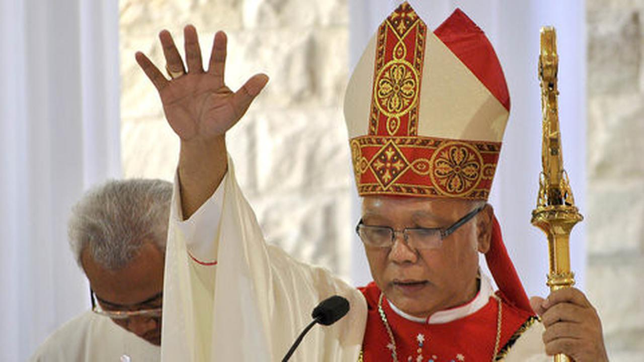Uskup Agung Semarang Mgr. Johannes Pujasumarta berpulang