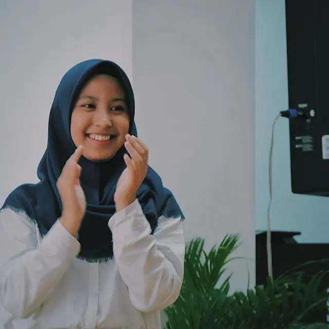 Masih Ingat Si Tomboi Agni Idola Cilik? Ini 6 Potret Terbarunya
