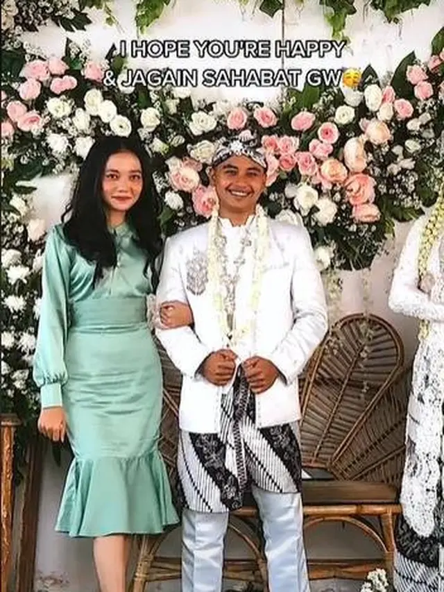 3 Tahun Jagain Jodoh Sahabat, Begini Momen Haru Saat di Pelaminan yang Viral