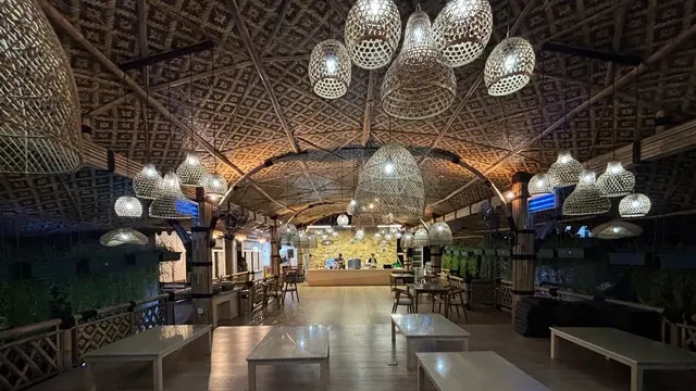 Tempat Makan Keluarga di Jakarta Timur 2026,