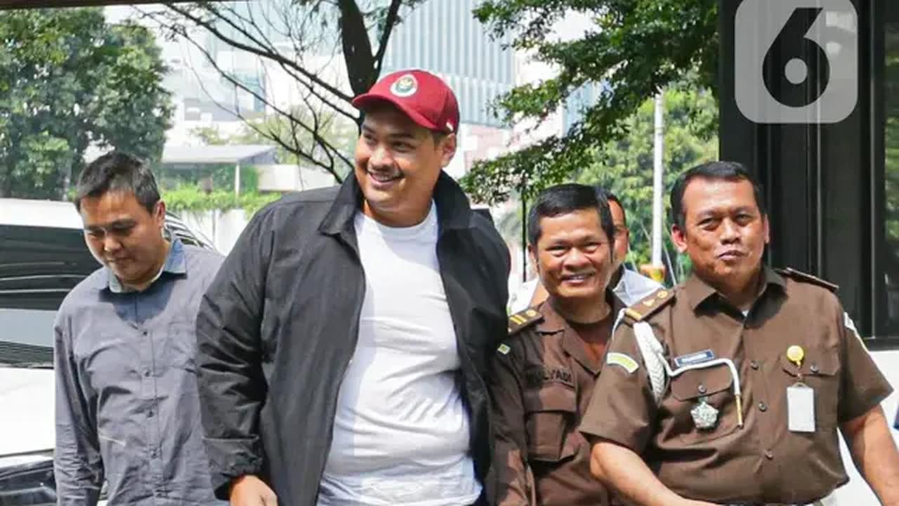 Politikus muda Partai Golkar ini mengaku telah memberikan semua keterangan terkait dugaan menerima aliran dana Rp27 miliar terkait korupsi BTS Kominfo selama dua jam diperiksa penyidik Kejagung.