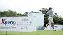 Pemain golf melakukan approach shot di Bali National Golf Club (28/11/2021). Penyelenggaraan putaran final Xpora Virtual Golf Tour 2021 di Bali pun telah membuat banyak hotel kembali meningkat okupansinya. (Liputan6.com/HO/BNI)