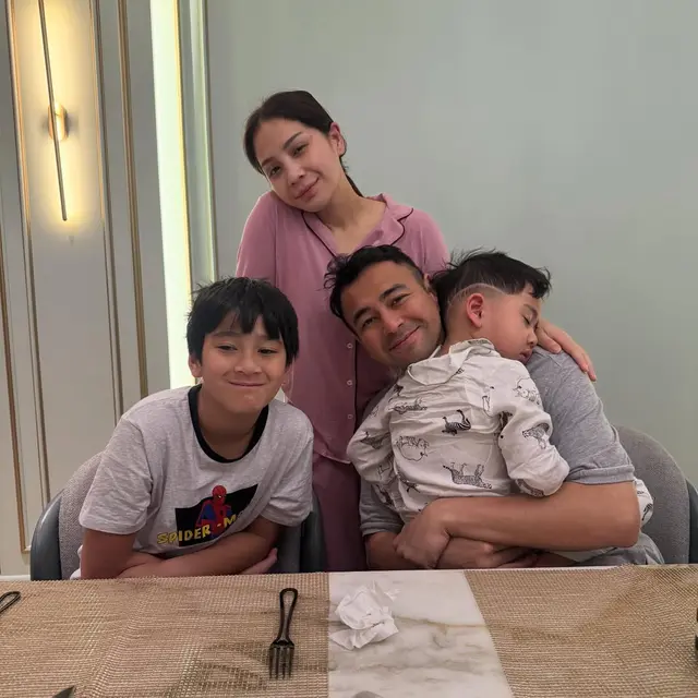 Potret Ruang Makan Rumah Raffi Ahmad (Foto: Instagram @raffinagita1717)