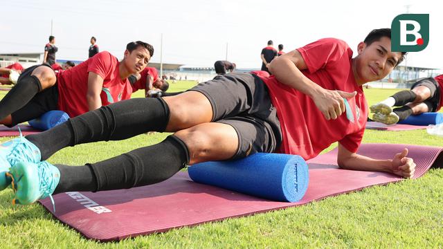 Foto: Full Senyum Skuad Timnas Indonesia U-22 dalam Sesi Latihan Jelang Hadapi Timor Leste pada Laga Ketiga SEA Games 2023