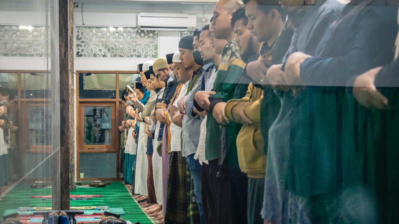 Bacaan Takbir Idul Fitri 7 Kali, Lengkap dengan Latin dan Terjemahannya