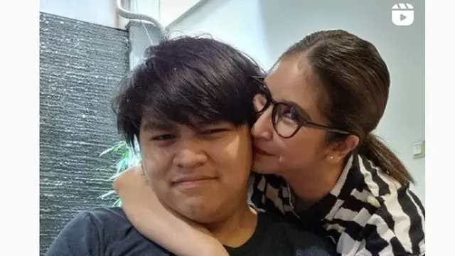 Jeremy Cornelius atau Jeremy Rajasa, putra dari aktris Novita Angie dan Sapto Haryo Rajasa. (Instagram @novitaangie)