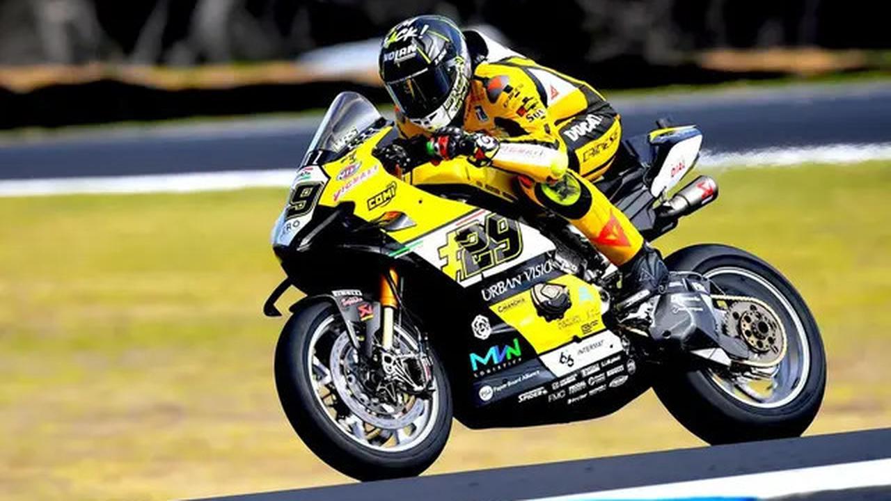 Profil Andrea Iannone MotoGP, Pernah Curi Perhatian karena Kostum Balapnya Mirip Pemadam Kebakaran
