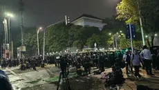 Momen Massa Demo Dibubarkan Berujung Ricuh di Imam Bonjol