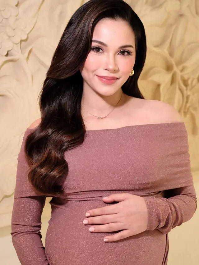 Alyssa Daguise Pancarkan Pregnancy Glow dengan Peachy Nude Makeup di Hari Ulang Tahun ke 28