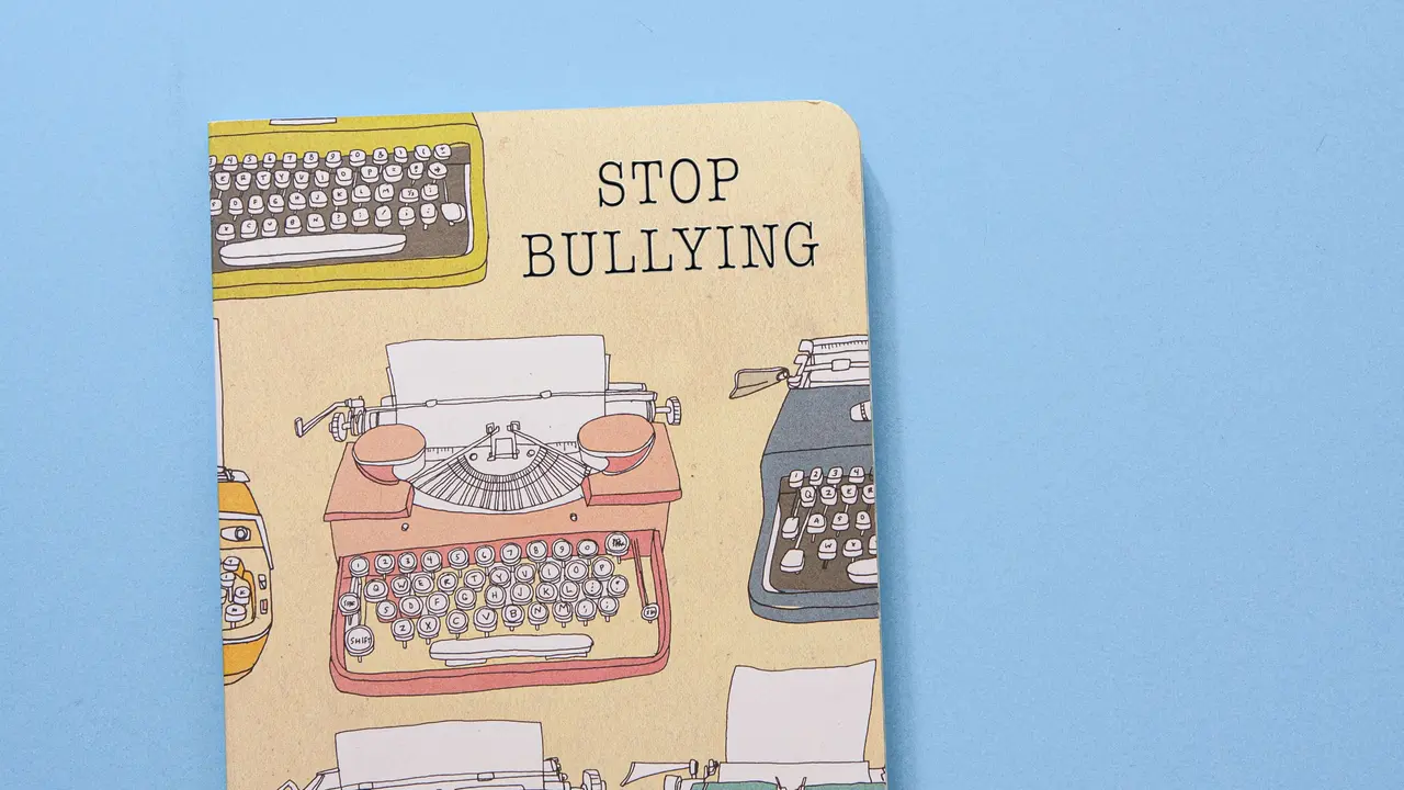Ilustrasi Korban di- bully saat masih kecil, pria Ini buktikan Kesuksesannya menjadi Dosen di Usia 22 Tahun