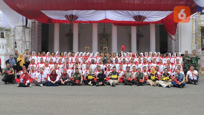 Lima hari jelang HUT ke-74 RI, seluruh calon Paskibraka Nasional 2019 diajak melakukan observasi lapangan di Istana Merdeka. (Foto: Liputan6.com/Aditya Eka Prawira)