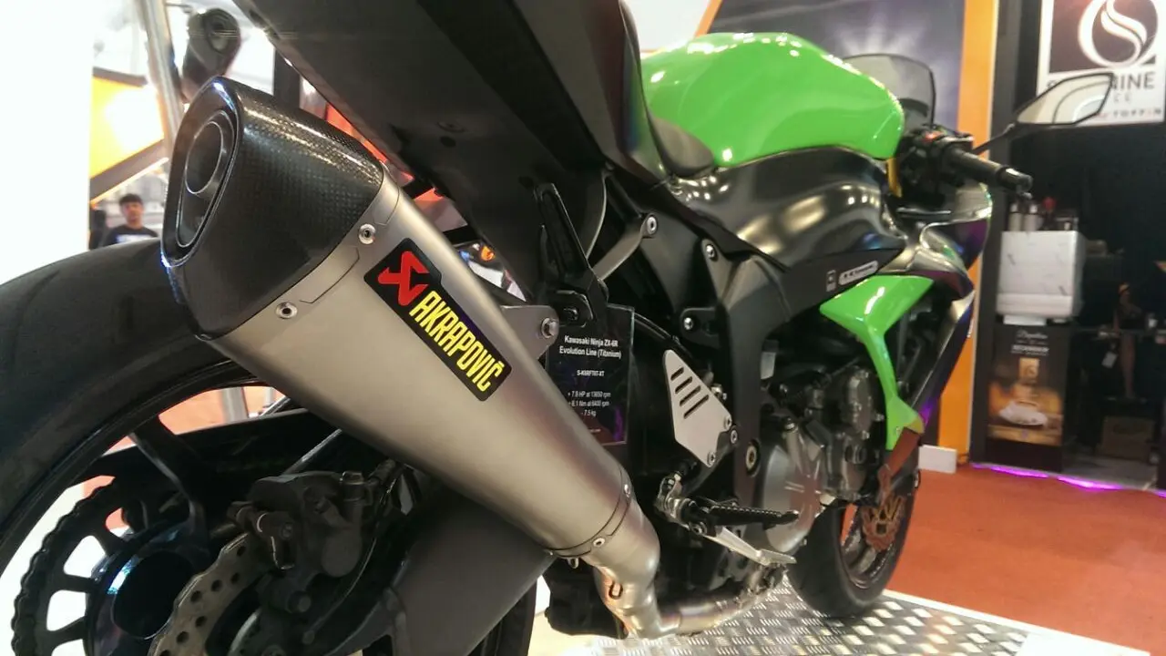 Knalpot Akrapovic 