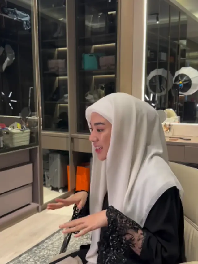 Walk in Closet Clara Shinta