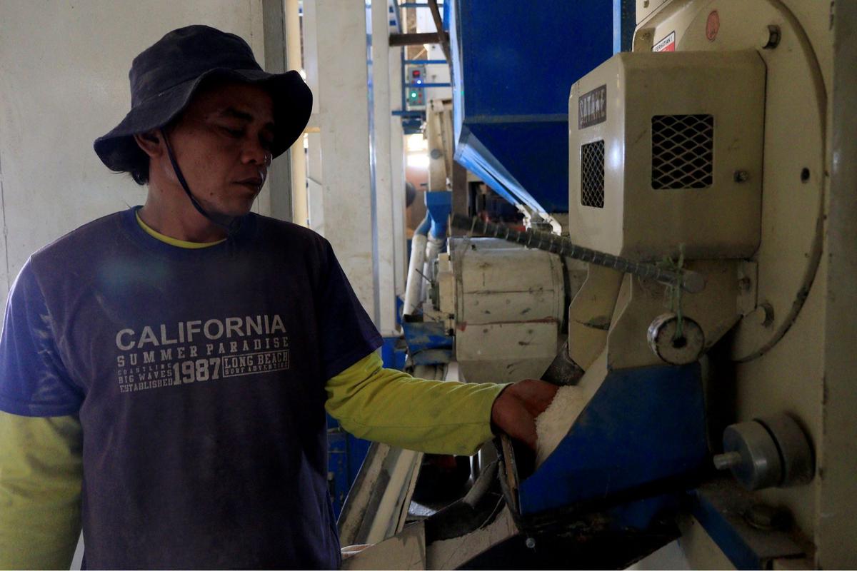 Penggilingan padi di Bekasi manfaatkan program Electrifying Agriculture PLN
