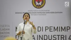 Menko PMK Puan Maharani memberi sambutan dalam penandatanganan beasiswa Teladan Tanoto Foundation di Kantor Kemenko PMK di Jakarta, Selasa (5/3). Puan memberi motivasi kepada 150 mahasiswa penerima program tersebut. (Liputan6.com/Faizal Fanani)