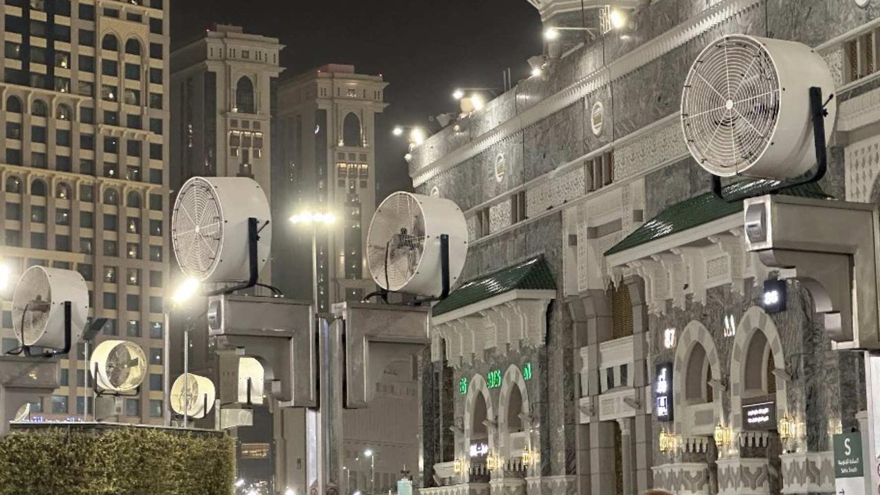 FOTO: Arab Saudi Siaga Penuh Hadapi Cuaca Panas Mendidih saat Pelaksanaan Ibadah Haji
