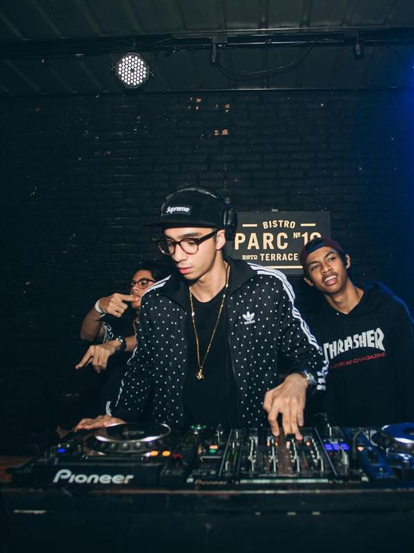 Tobias Hartmann yang terpaut umur setahun dari sang kakak, Tatjana Saphira, menunjukkan passion sebagai Disk Jockey atau sering disebut DJ. (Liputan6.com/IG/@tobiasthariq)