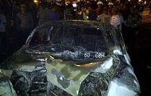 Bangkai mobil Nissan Juke yang terbakar