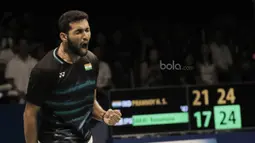 Tunggal putra India, Prannoy H.S, mengalahkan tunggal putra Jepang, Sakai Kazumasa, pada laga semifinal Indonesia Open 2017 di JCC, Sabtu, (17/6/2017). Prannoy kalah 17-21 28-26 21-18. (Bola.com/M Iqbal Ichsan)