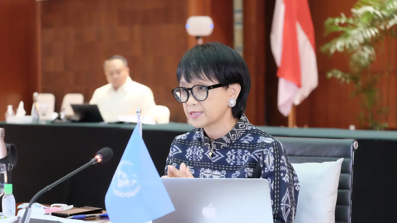 Menlu Retno Marsudi saat sedang memimpin Sidang DK PBB secara virtual sebagai presiden.