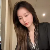 Vior bisa tetap santik tanpa makeup? (credit:tiktok.com/violetorca/instagram.com/nitavior)