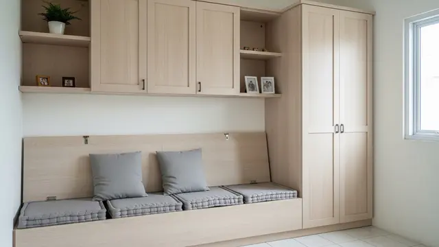 Built-in Cabinet dengan Bangku Tanam