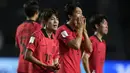 Ekspresi kesedihan pemain Korea Selatan U-20 setelah dikalahkan Timnas Italia U-20 dalam pertandingan semifinal Piala Dunia U-20 2023 yang digelar di Estadio Unico Diego Maradona, La Plata, Jumat (9/6/2023) pagi WIB. (AP Photo/Ricardo Mazalan)