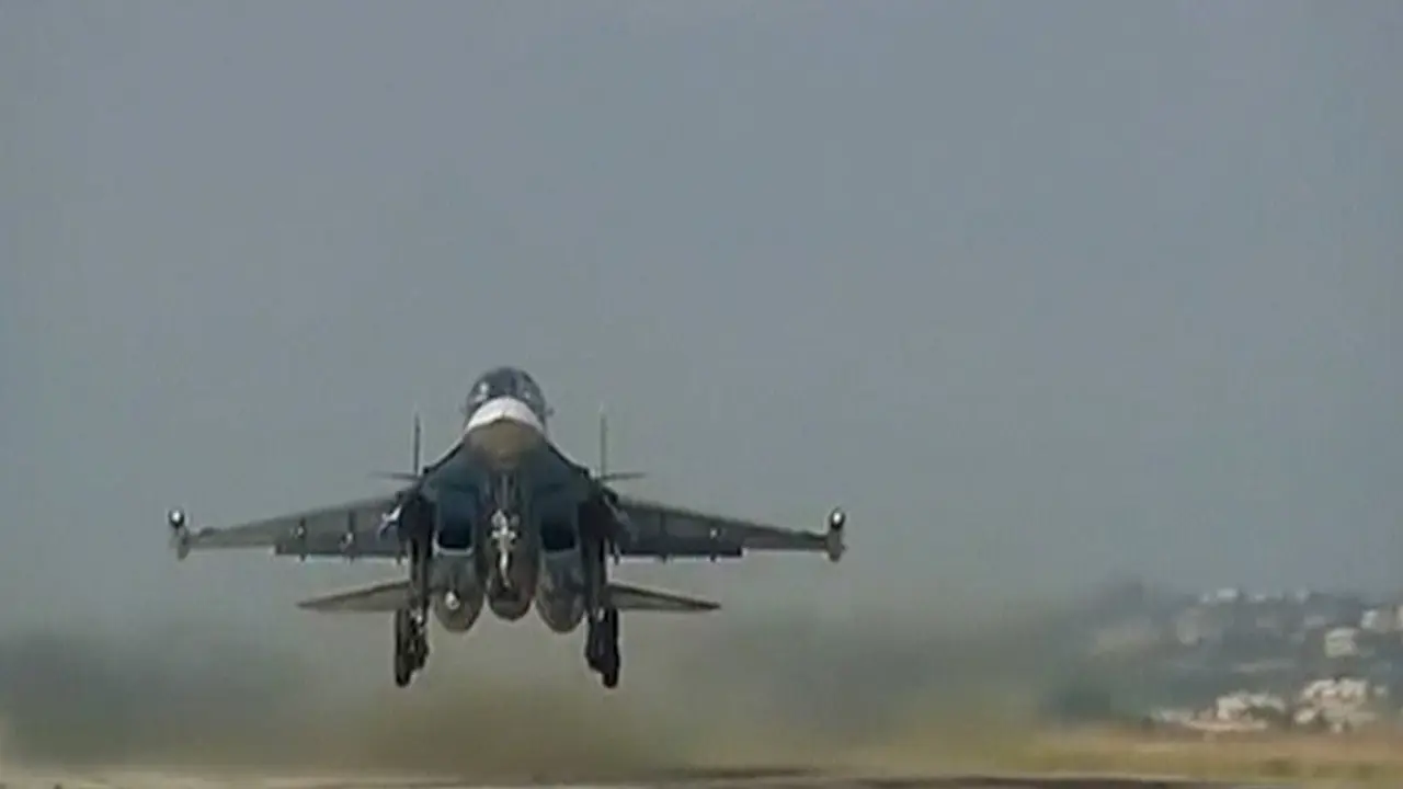20151120-Kutuk Aksi Teroris, Pesawat Tempur Rusia Bombardir ISIS