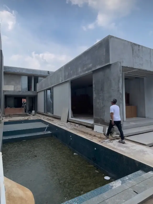 Berikut potret rumah Indra Brasco dan Mona Ratuliu