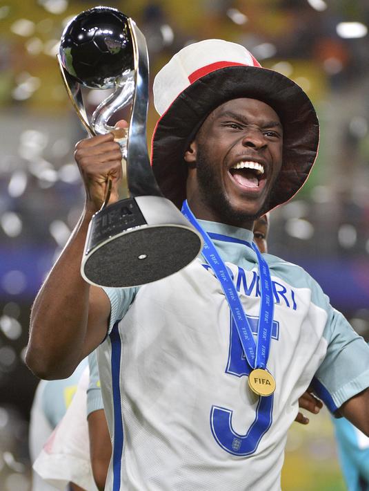 5. Fikayo Tomori (Chelsea) - Dirinya merupakan palang pintu utama Inggris saat tampil pada Piala Dunia U-20 2017. Alhasil, Inggris hanya kebobolan tiga gol dari total tujuh pertandingan di turnamen tersebut. (AFP/Kim Doo-ho)