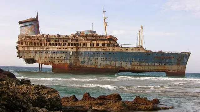 Bangkai Kapal SS America