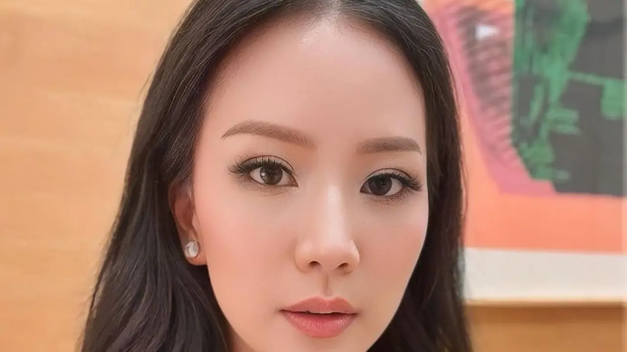 Potret Menawan Agnes Jennifer yang Disebut Mirip Jisoo Blackpink