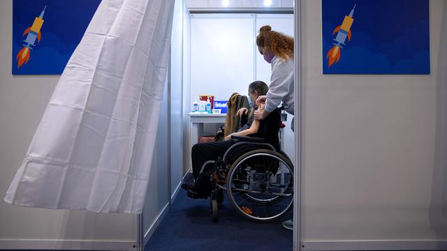 FOTO: Mengintip Proses Vaksinasi Virus Corona COVID-19 di Israel