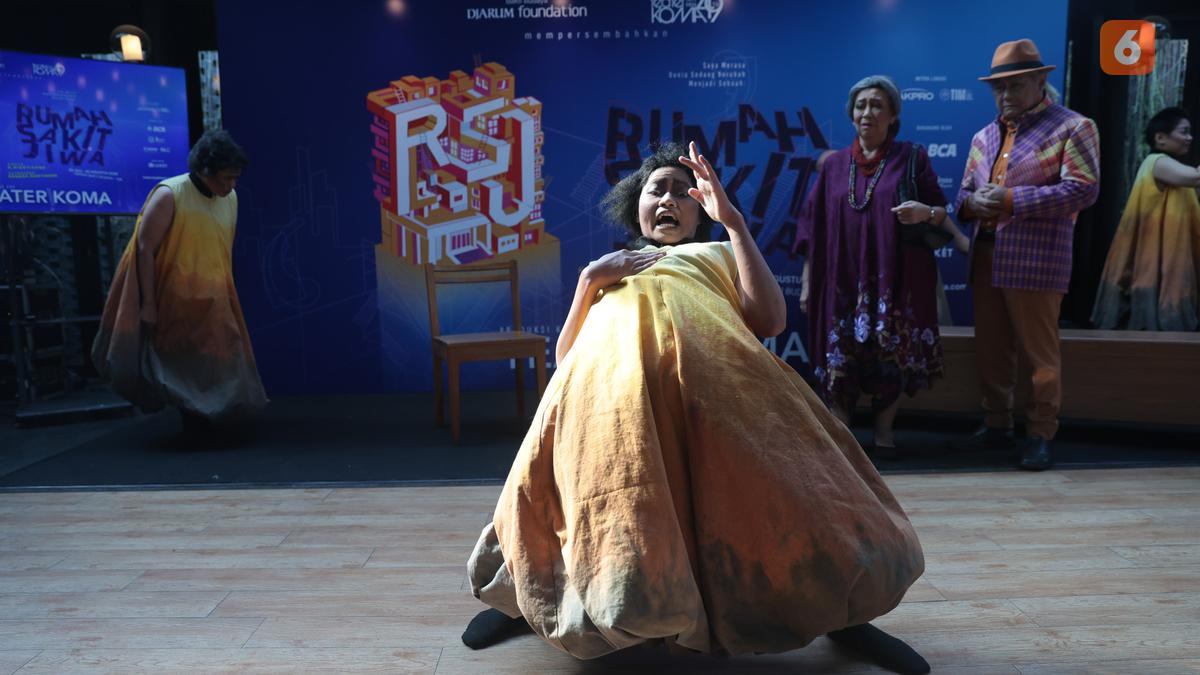 Teater Koma Pentaskan Kembali Rumah Sakit Jiwa