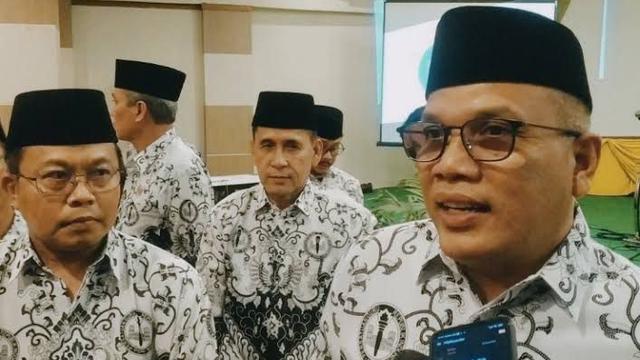 Sejumlah ormas di Riau meminta Mendikbudristek Nadiem Makarim untuk mengangkat mantan Dekan Fakultas Hukum Universitas Riau Firdaus sebagai Kepala Lembaga Layanan Pendidikan Tinggi (LLDIKTI) wilayah XVII Riau-Kepri.