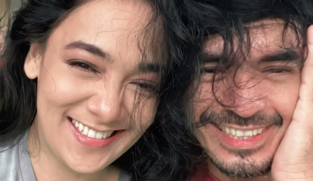 <p>Pasangan selebriti Tanah Air Attar Syach dan Ananda Faturrahman alias Ananda Lontoh merupakan pasangan yang begitu harmonis. (FOTO: instagram.com/ananda_faturrahman/)</p>