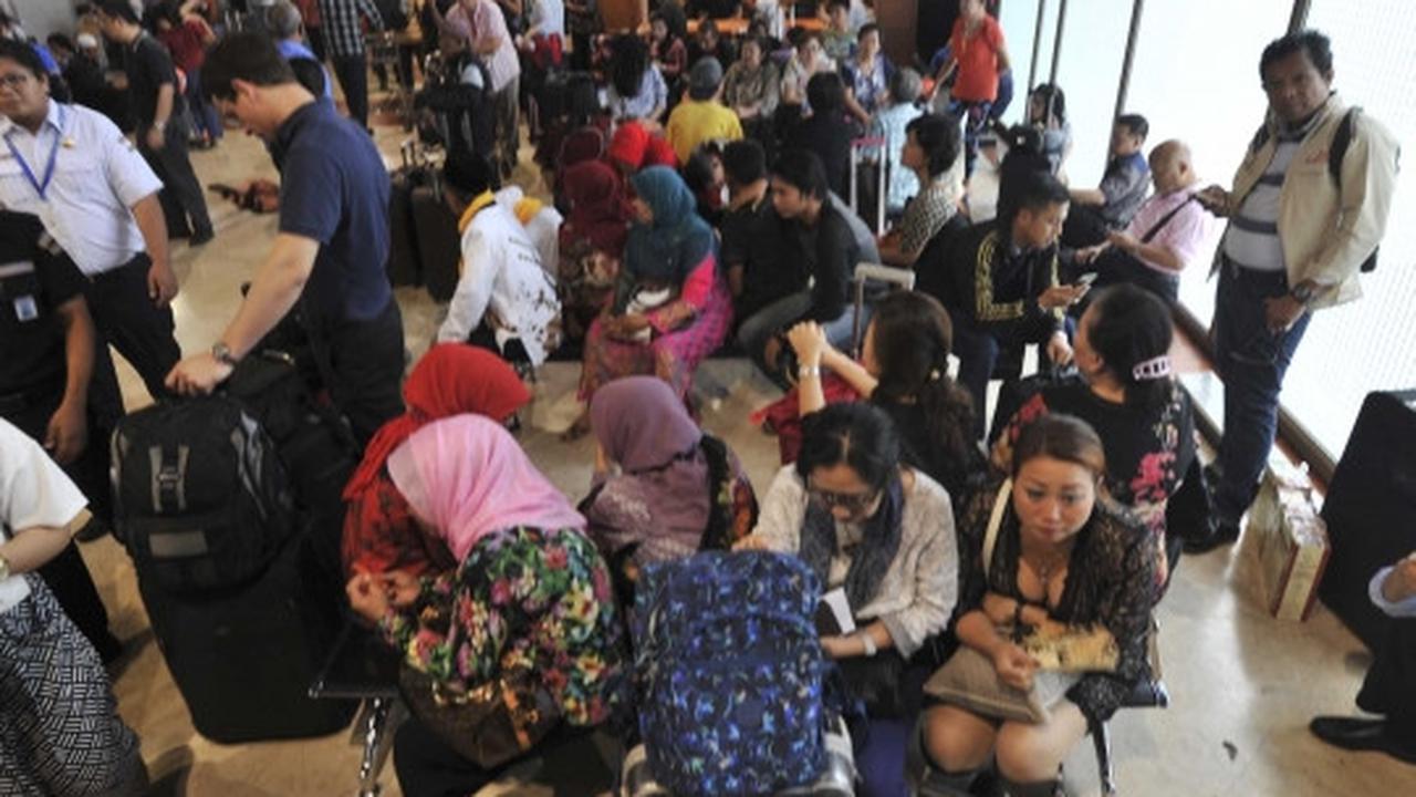 Imbas kebakaran, penumpang menumpuk di Terminal 2D Soekarno-Hatta