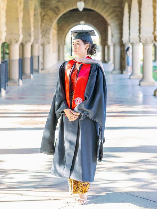 Maudy Ayunda Raih Gelar S2 di Stanford University. (instagram.com/maudyayunda)