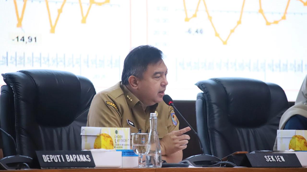 Sekjen Kemendagri Minta Kepala Daerah Galakkan Gerakan Tanam Cabai untuk Kendalikan Harga