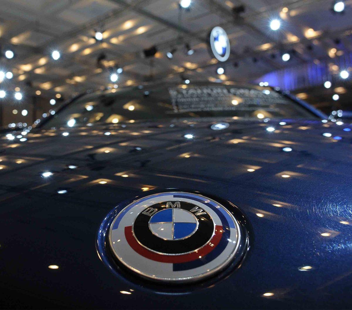 Gaikindo Indonesia International Auto Show (GIIAS) 2023 masih berlangsung di ICE BSD, Tangerang, Banten hingga 20 Agustus 2023 besok.

Berbagai promo atau penawaran menarik turut dihadirkan untuk menyemarakkan GIIAS 2023, mulai dari potongan harga atau 