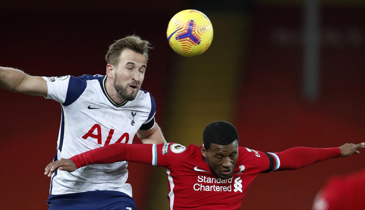 Di posisi ke-2 ditempati oleh striker Tottenham Hotspur, Harry Kane. Duetnya bersama Son Heung-Min di Spurs merupakan duet terbaik pencetak gol dan pemberi assist di Liga Top Eropa. Harry Kane telah membuat totl 36 gol dan assist. (AFP/Clive Brunskill/Pool)