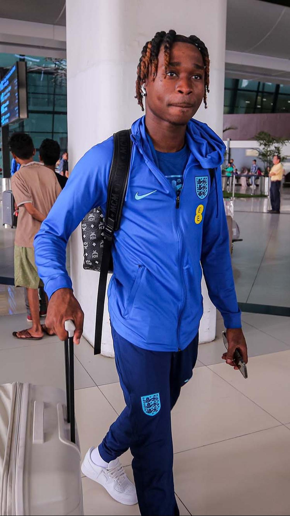 Skuad The Young Lions mendarat pada pukul 10.15 WIB menggunakan maskapai Singapore Airlines.