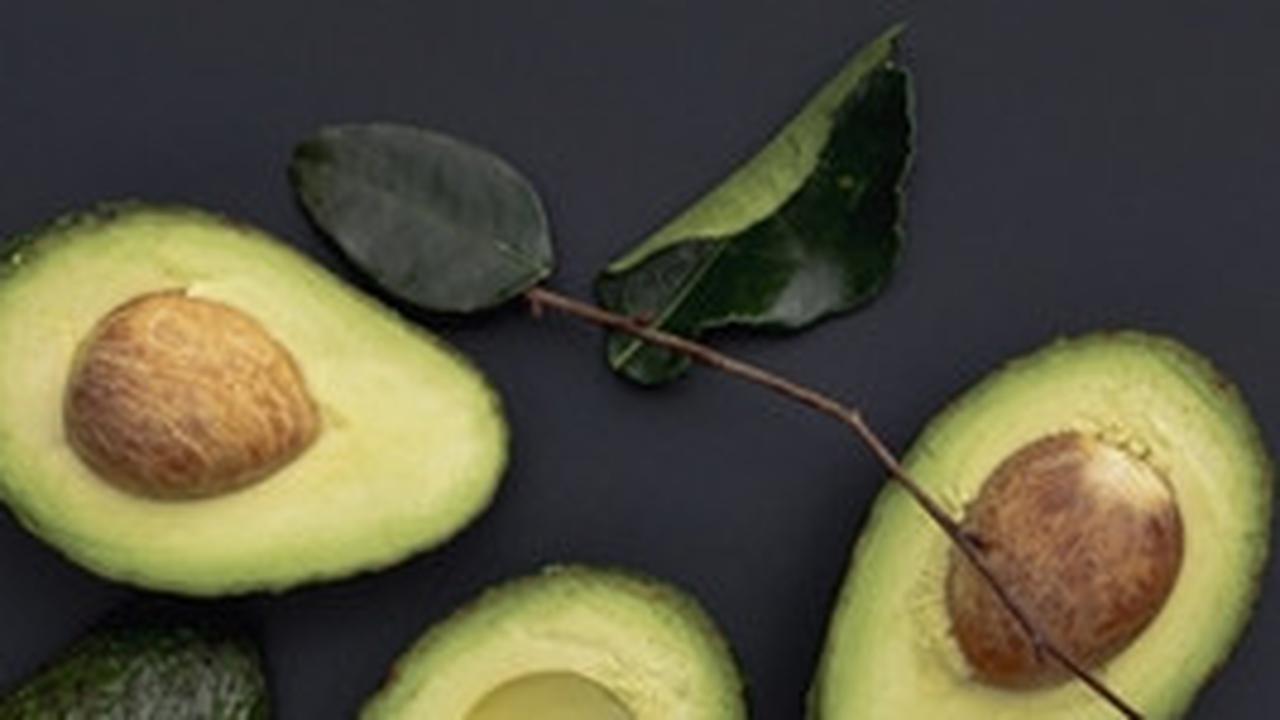 Resep Tradisional Rebusan Daun Alpukat untuk Tekanan Darah Normal