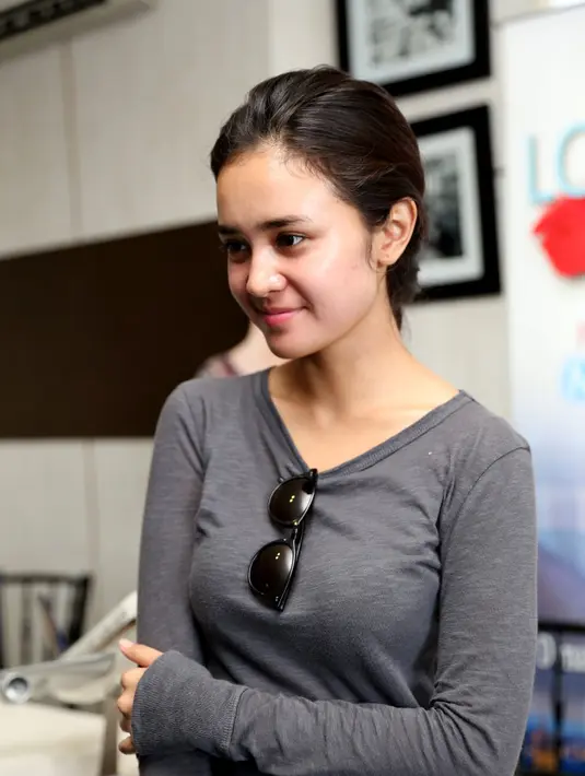 Segala kebutuhan selama syuting telah dipersiapkan Michelle, termasuk kebutuhan makannya selama di sana. (Andy Masela/Bintang.com)