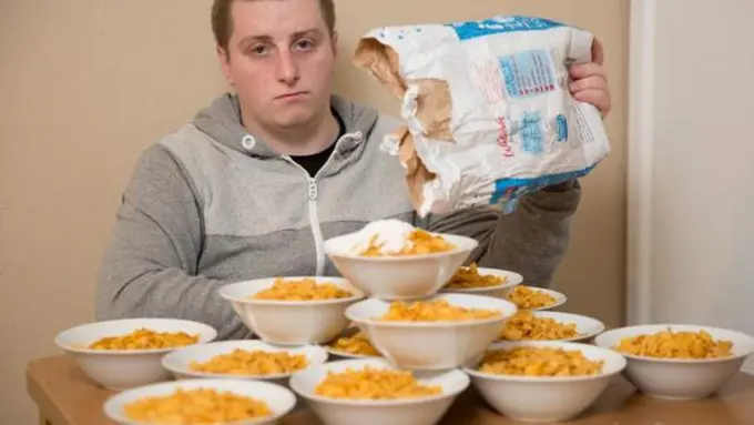 Tiap Hari Pria Ini Santap 13 Mangkuk Sereal dan 138 Sendok Gula