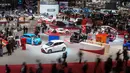 Suasana pameran Geneva International Motor Show ke-88 di Jenewa, Swiss (6/3). Pameran ini menghadirkan lebih dari 180 peserta dan lebih dari 110 pertunjukan perdana dunia dan Eropa. (Cyril Zingaro/Keystone via AP)