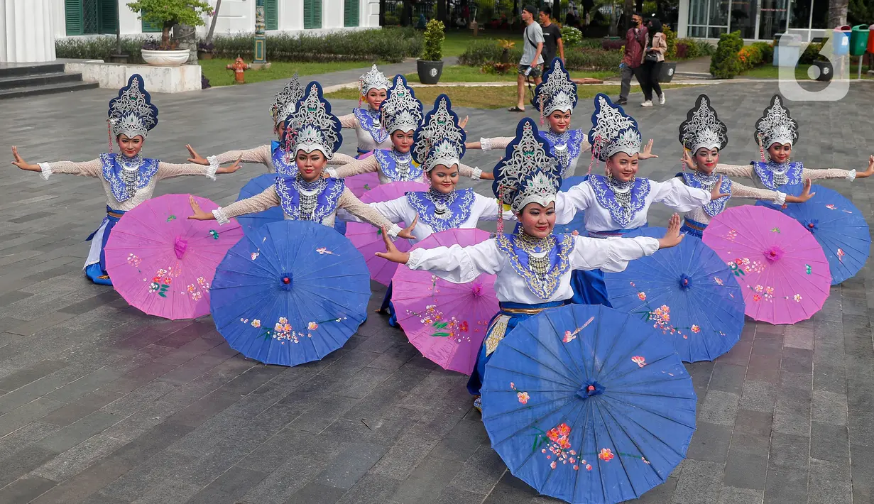 Dan diikuti sekitar 2.500 penari dari Indonesia dan peserta dari Malaysia, Brunei Darussalam, Vietnam, Thailand, China, dan India. (Liputan6.com/Angga Yuniar)